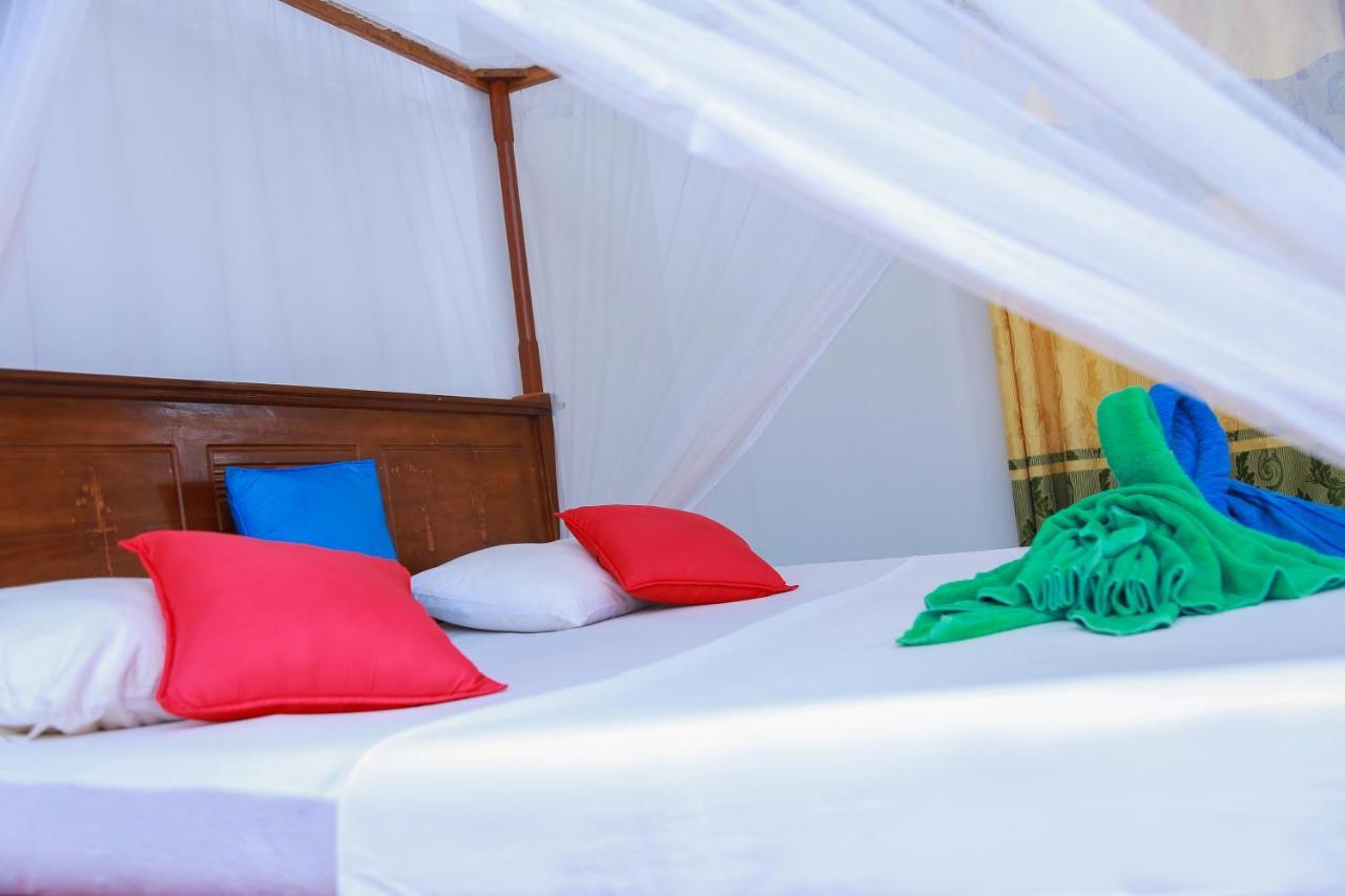 ミリッサ Sajana Ocean Hill Bed & Breakfast エクステリア 写真